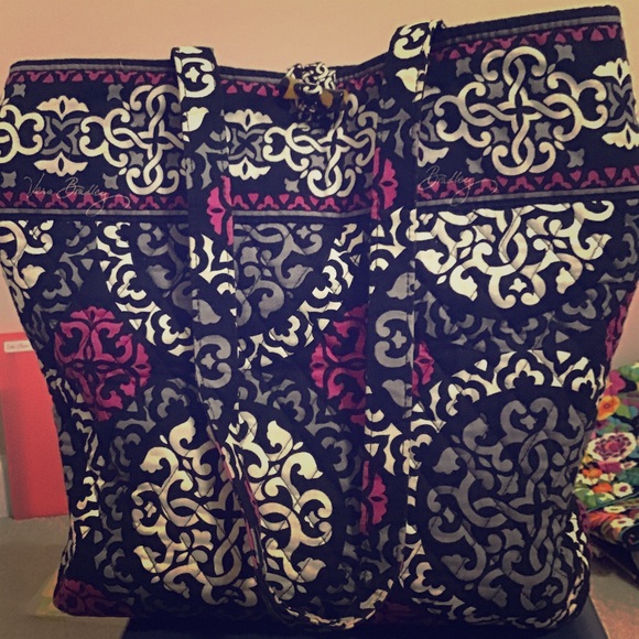 Vera Bradley tote bag - Picture 1 of 1